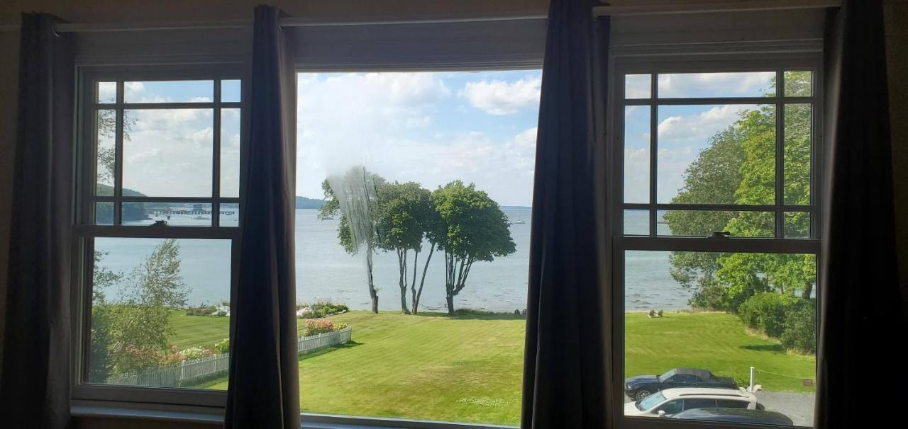 Suite mit Kingsize-Bett und Balkon