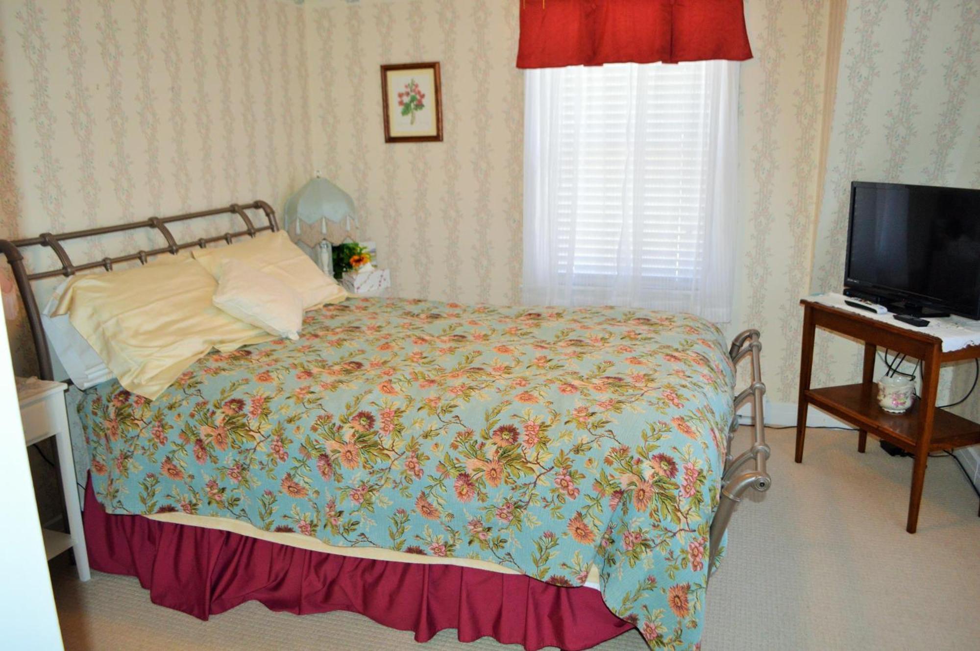 Queen Room,705276661:JPEG